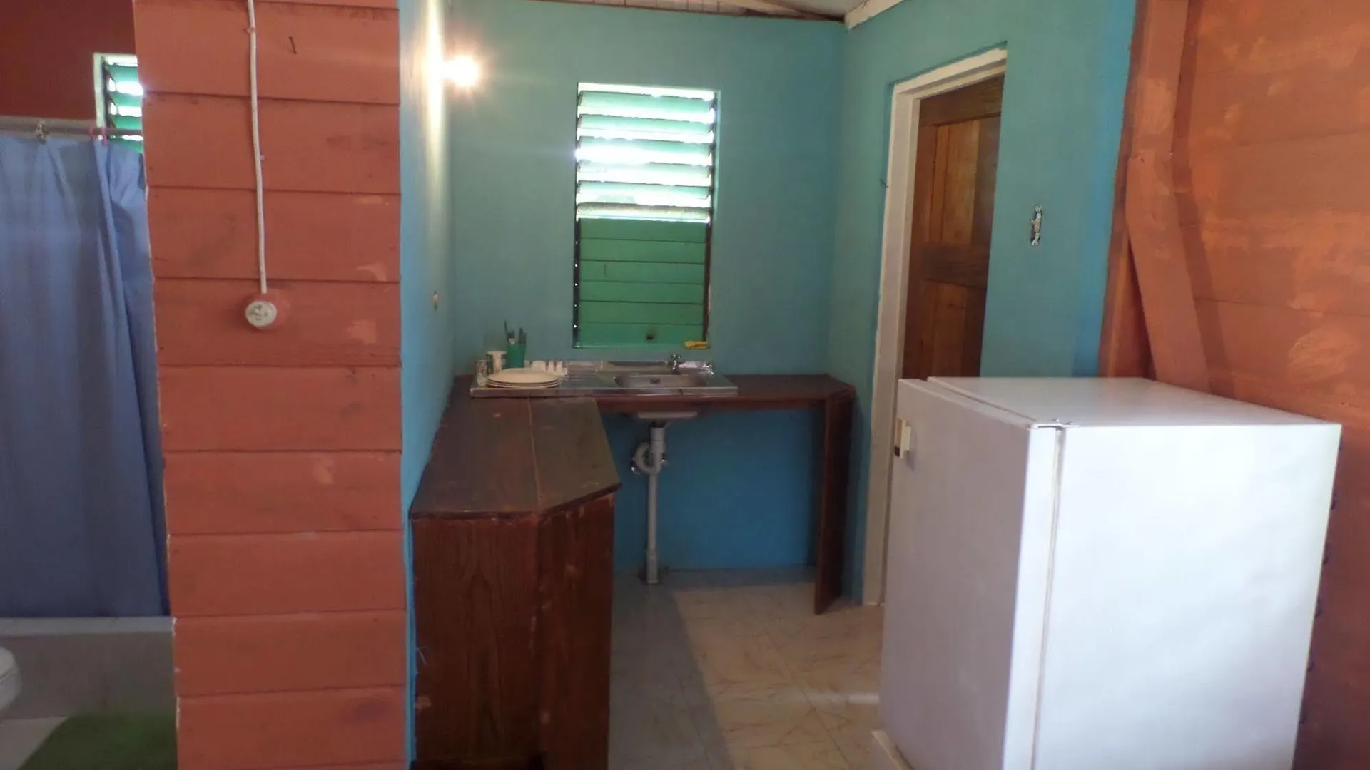 Beach Road Cottages At Jah Bs 2*, Negril